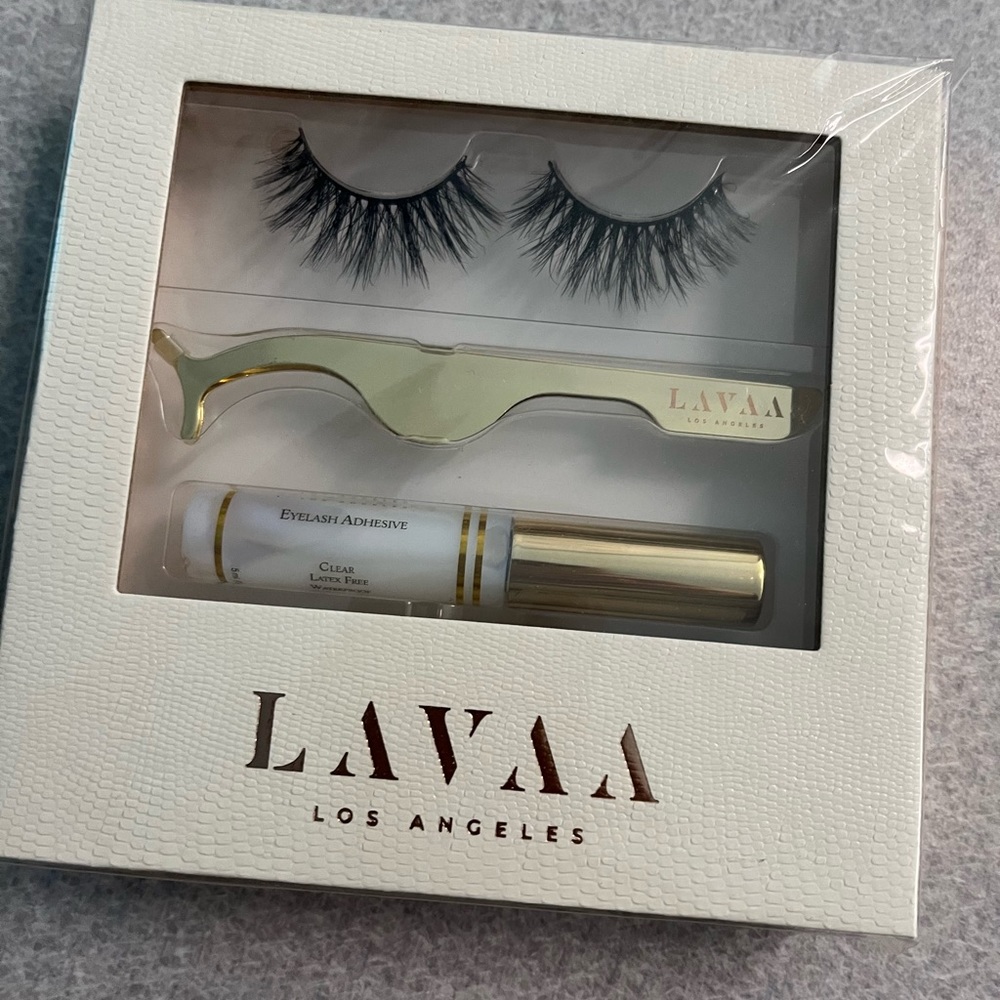 Lavaa Beauty Flirty Mink Lash kit